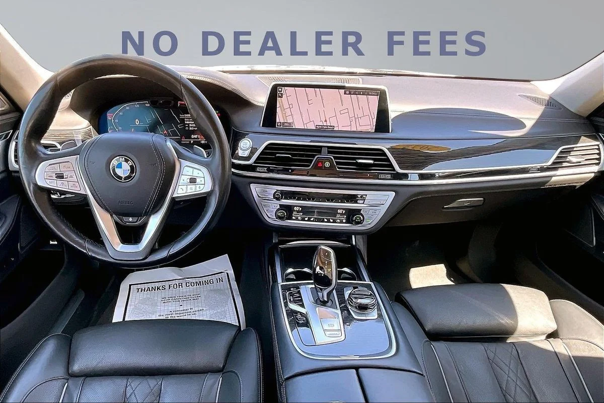 Used 2022  BMW i xDrive image 7