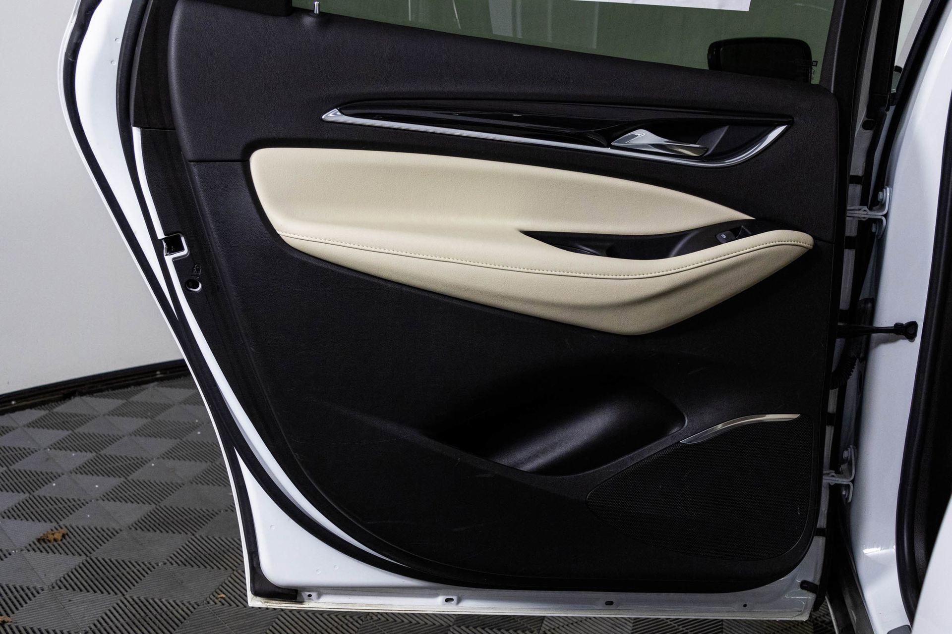 2023 BUICK ENCLAVE - Image 35