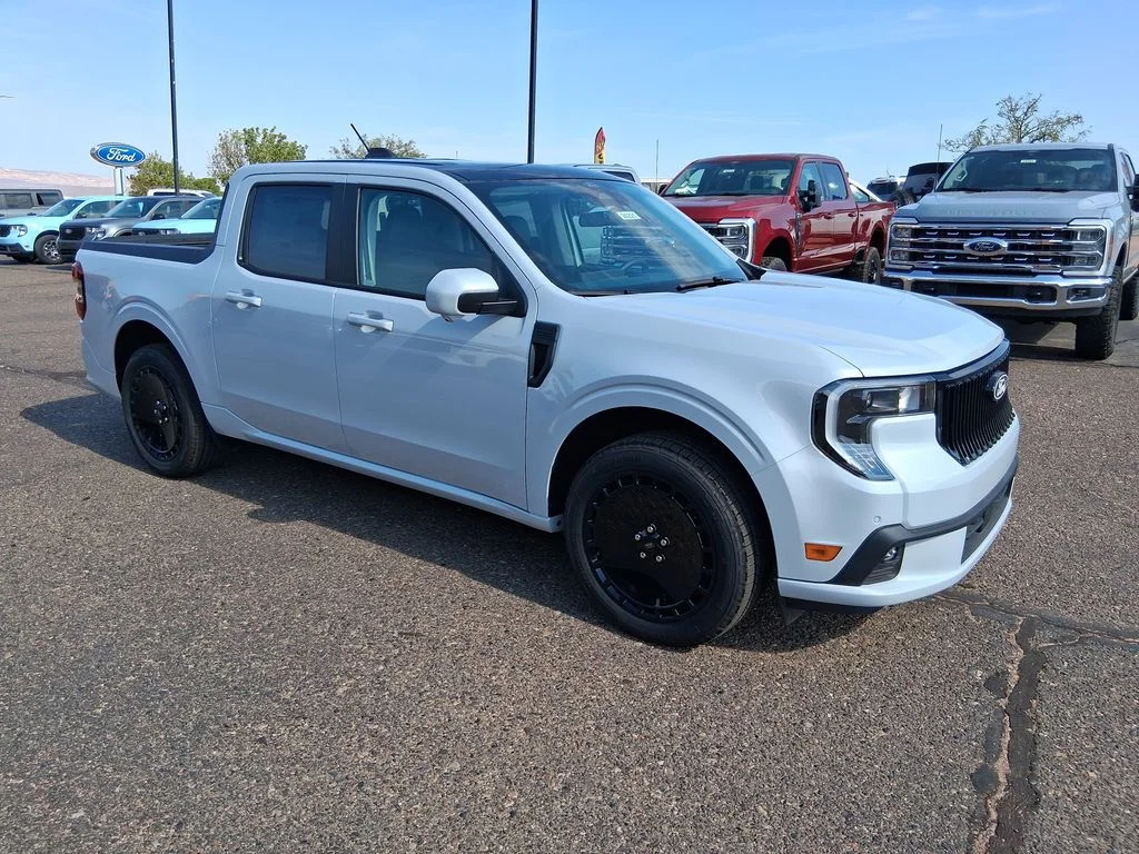 New 2026 Space White Metallic Ford Lobo™ image 7