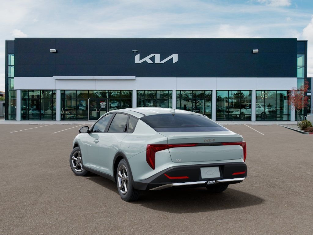 New 2026 Gray Kia LXS image 4
