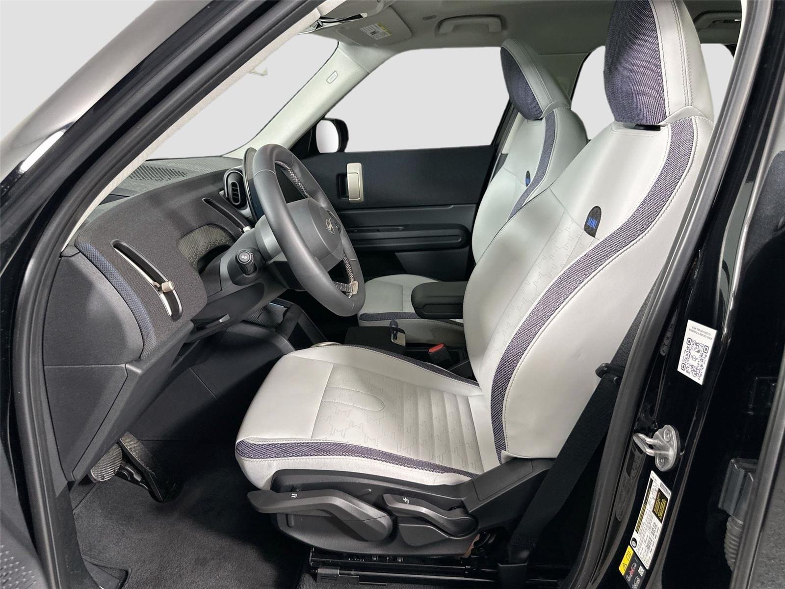 2025 MINI Countryman SE - Photo 20