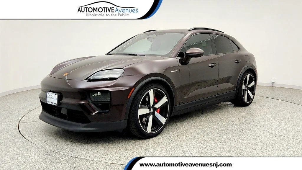 2025 Porsche Macan S