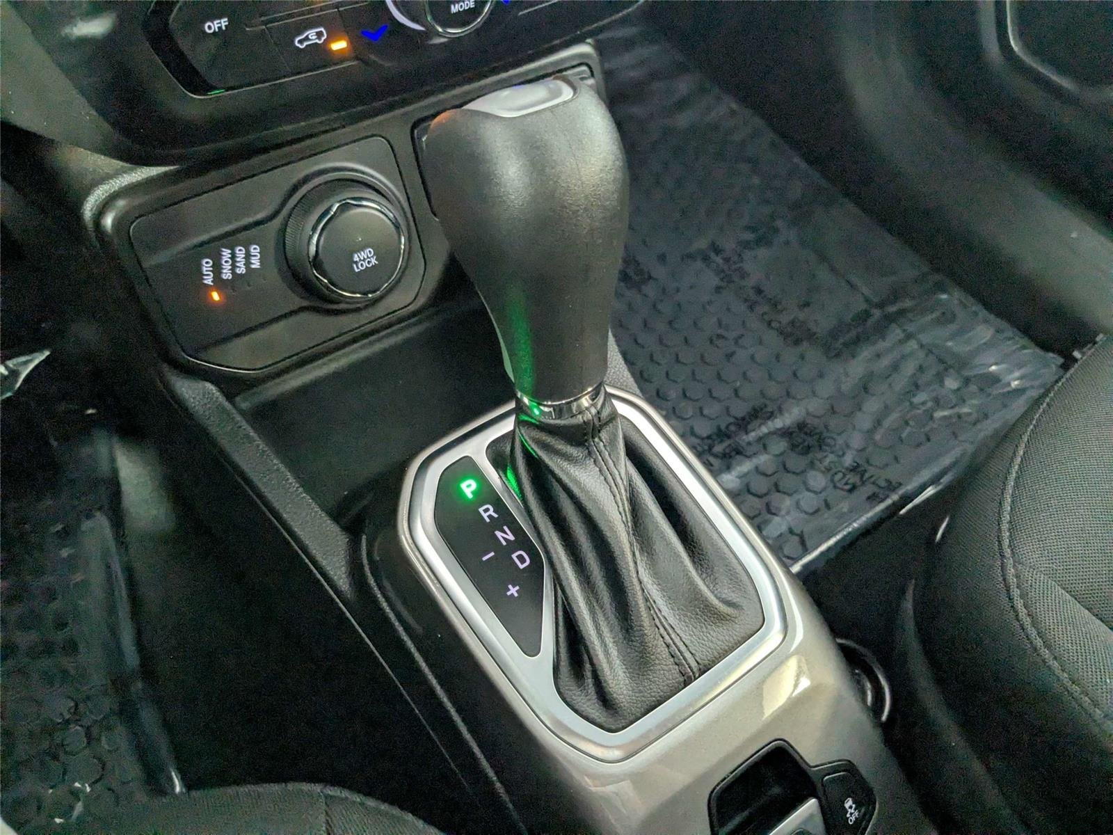 Used 2022 Sting-Gray Clearcoat Jeep Sport image 27
