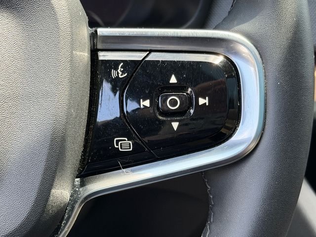 Used 2022 White Polestar Long Range Dual Motor image 22