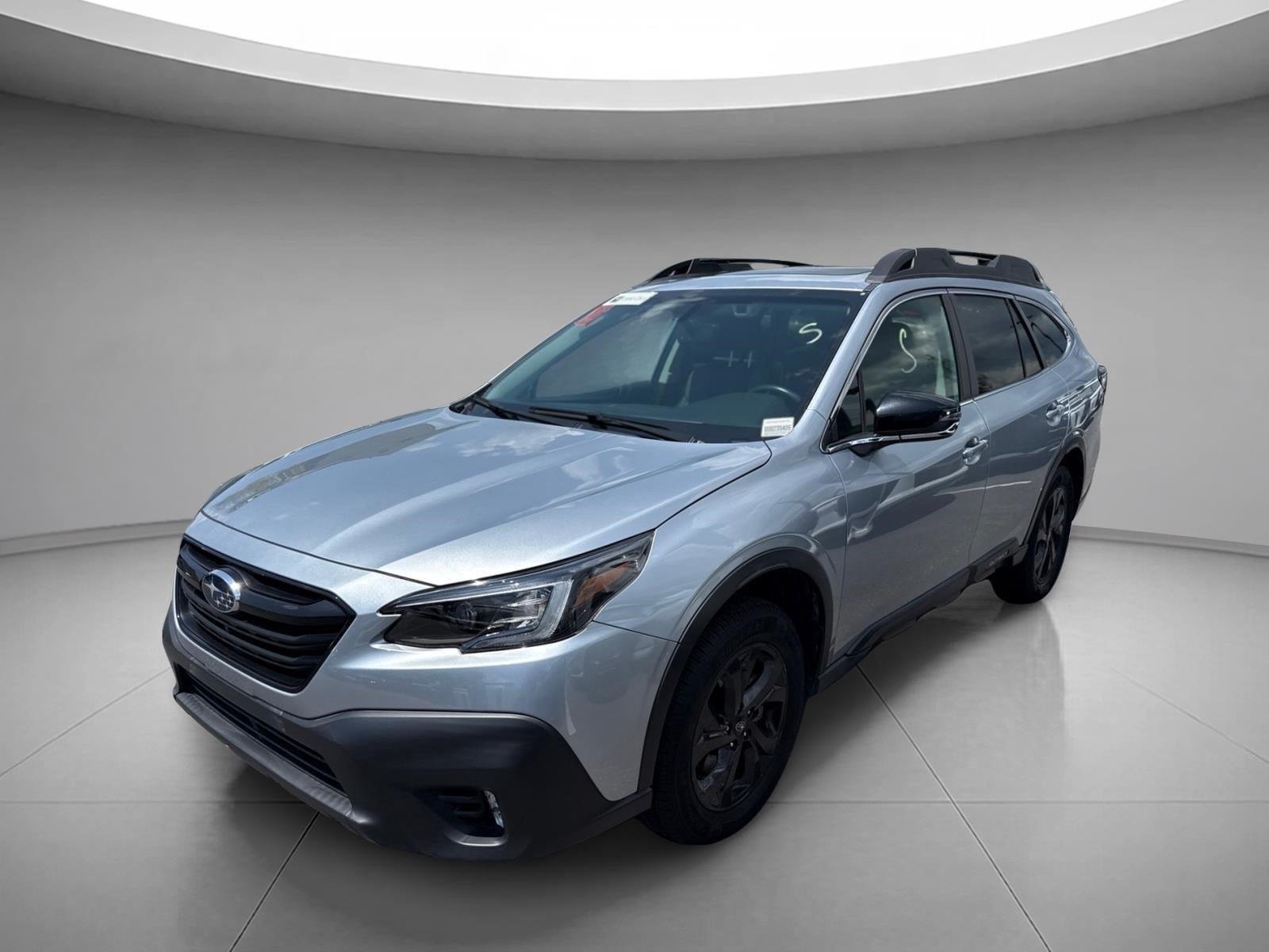 Used 2022 Ice Silver Metallic Subaru Onyx Edition XT image 2