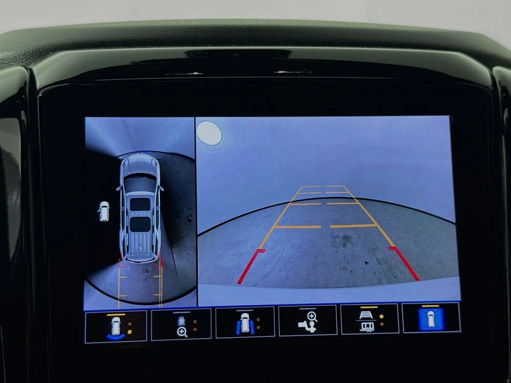 2023 Chevrolet Traverse High Country - Photo 17