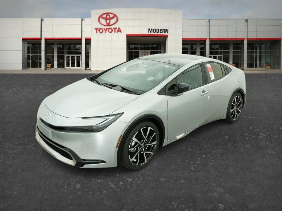 2026 Toyota Prius XSE Premium's photo