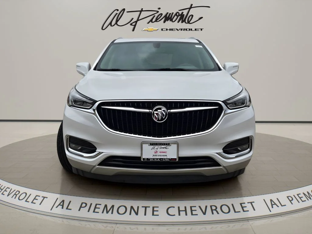 Used 2018 Buick Enclave Essence with VIN 5GAEVAKW1JJ149402 for sale in Elmhurst, IL