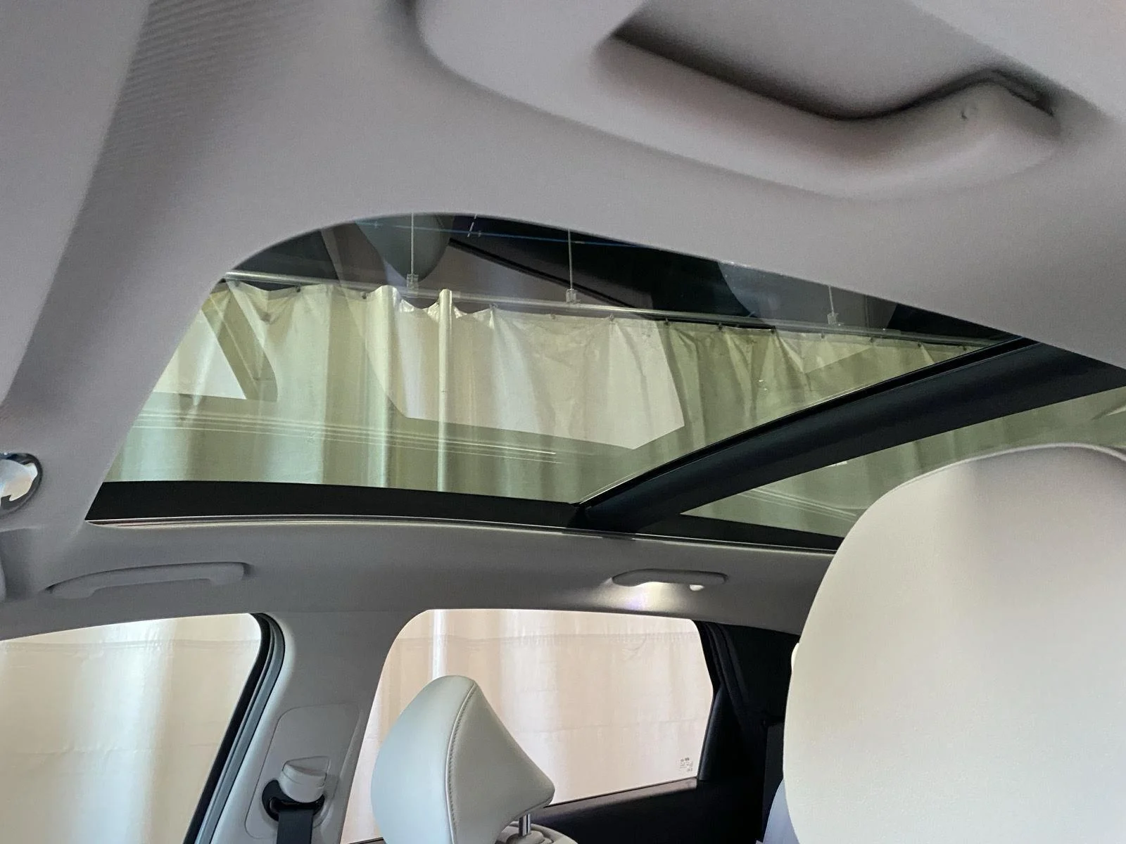 Used 2026 Shimmering Silver Hyundai Limited image 2