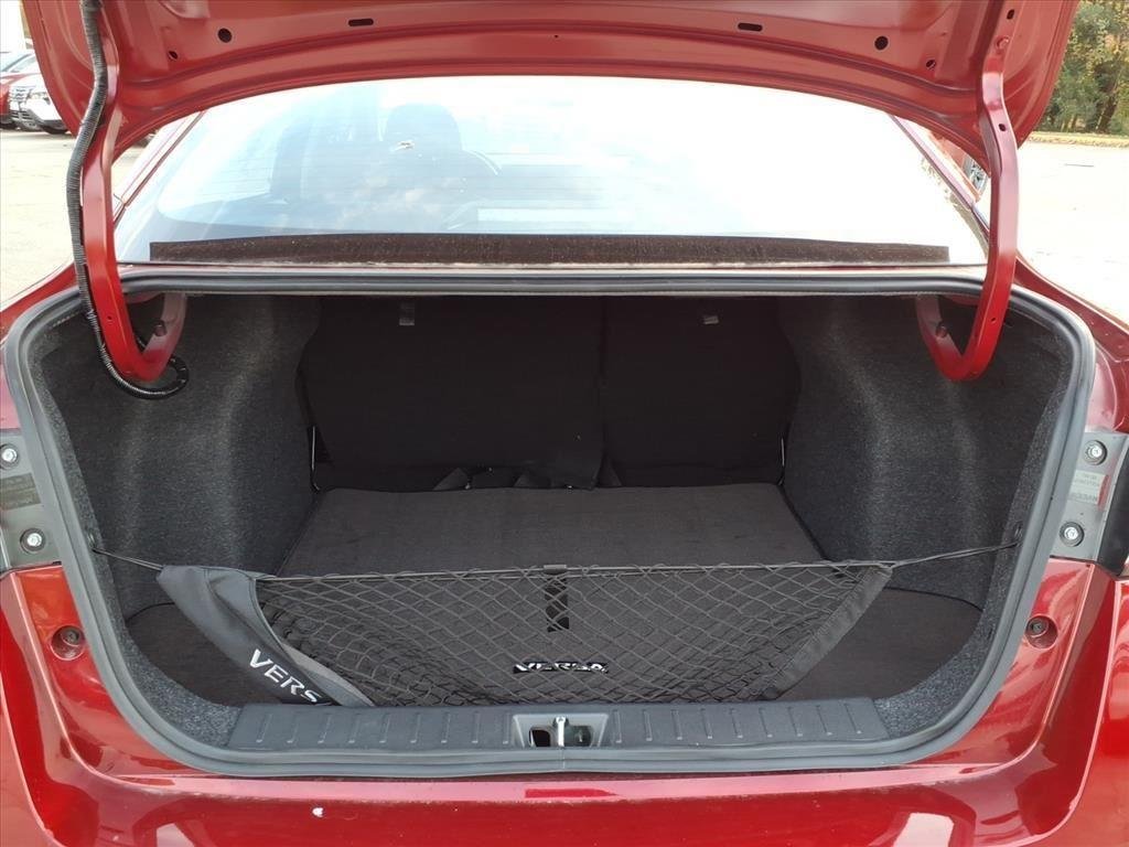 2025 Nissan Versa Sedan SV - Photo 8