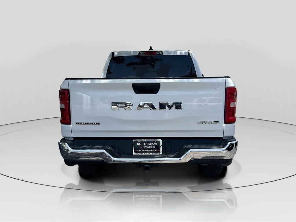 Used 2025 White Ram Big Horn/Lone Star image 6