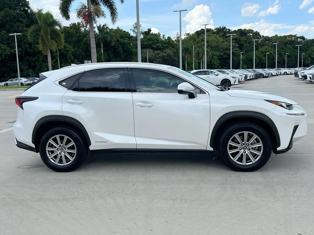 Certified Used 2021 EMINENT WHITE PEARL Lexus 300h image 8