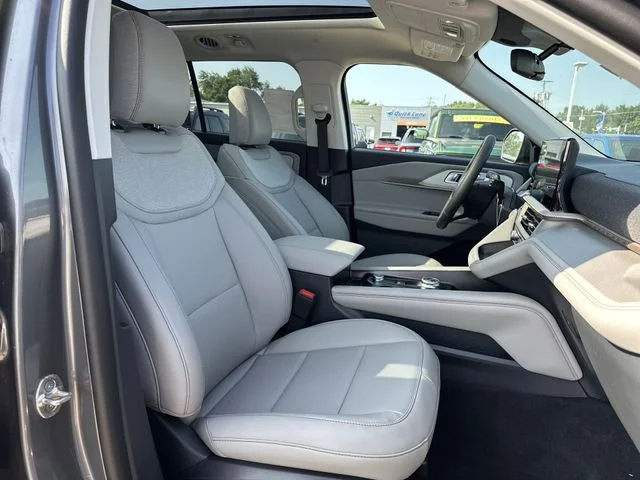 New 2026 Carbonized Gray Metallic Ford Active image 30