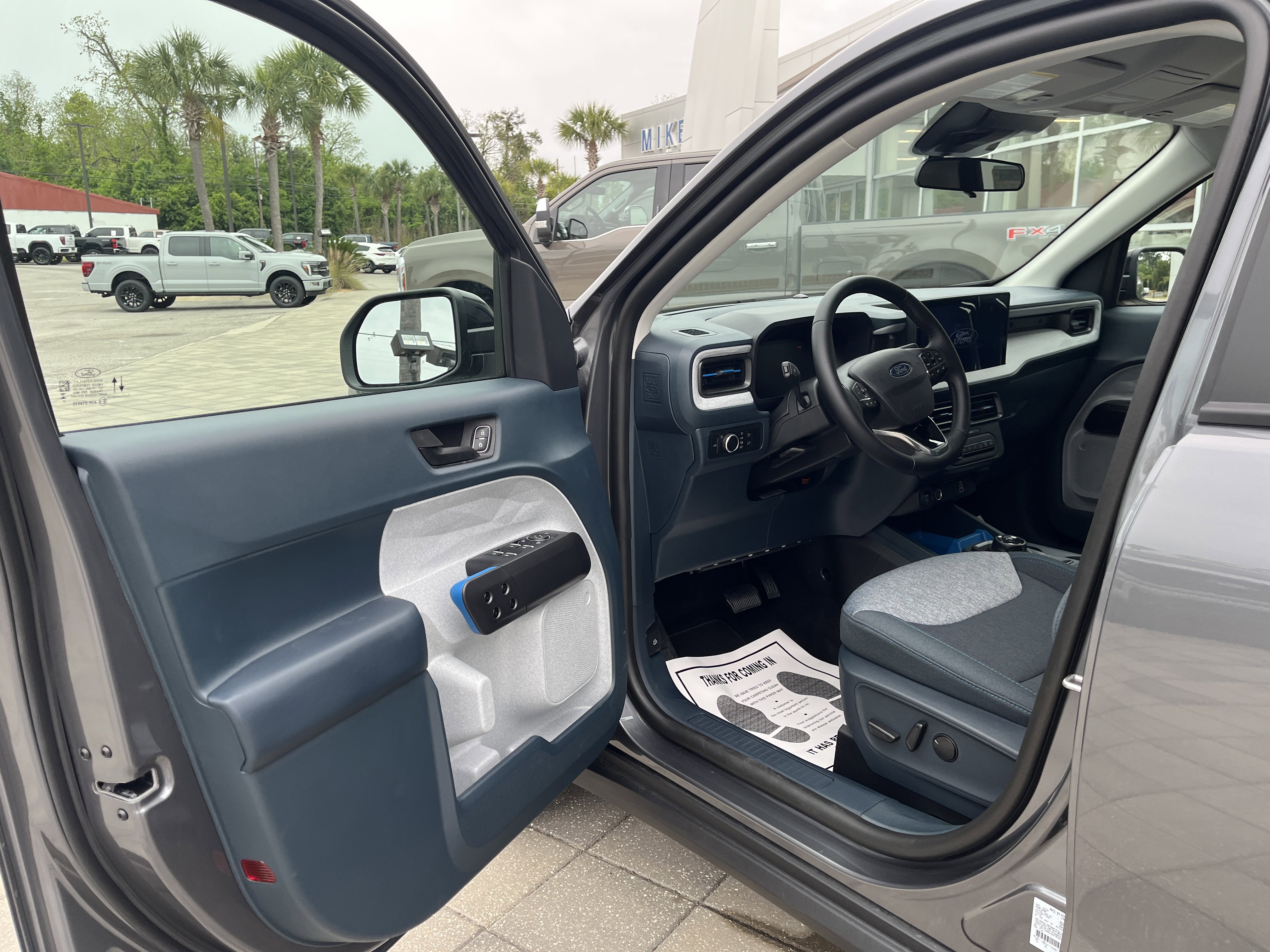 New 2026 Carbonized Gray Metallic Ford XLT image 12