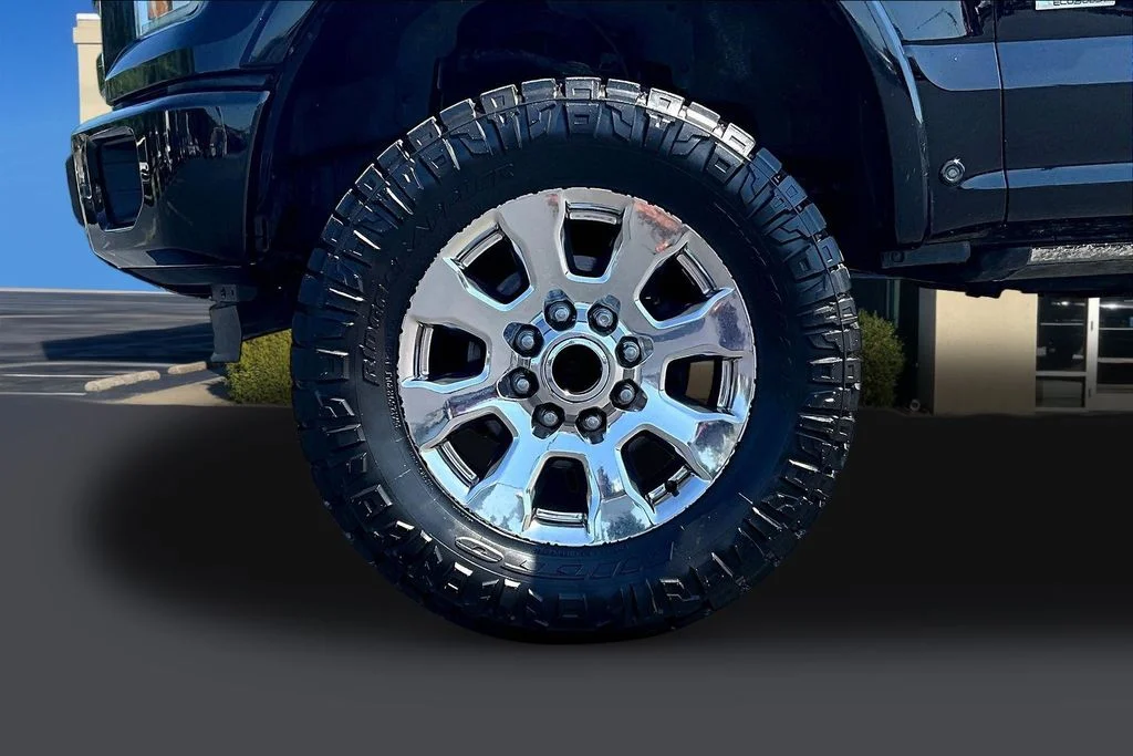 Used 2016 Shadow Black Ford Platinum image 36