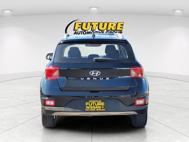 Certified Used 2025 Black Hyundai SEL image 8