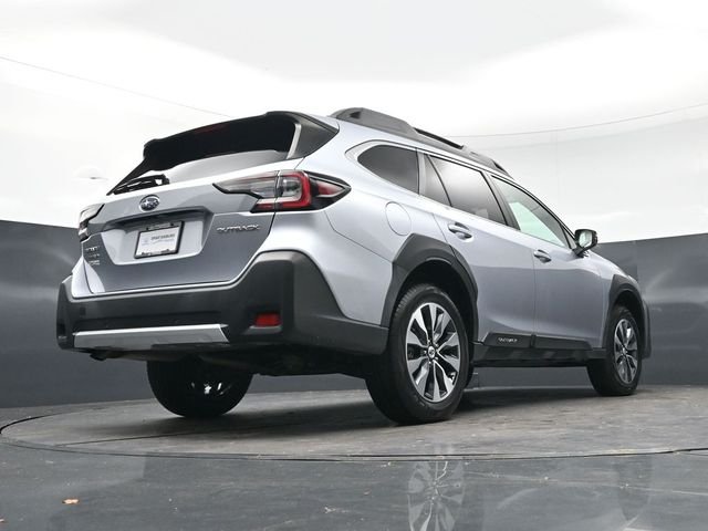 Used 2024 Ice Silver Metallic Subaru Limited image 45