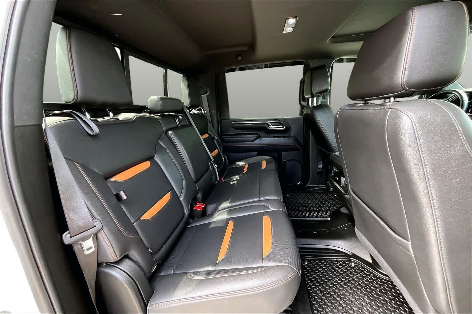 Used 2024 Summit White GMC AT4 image 20