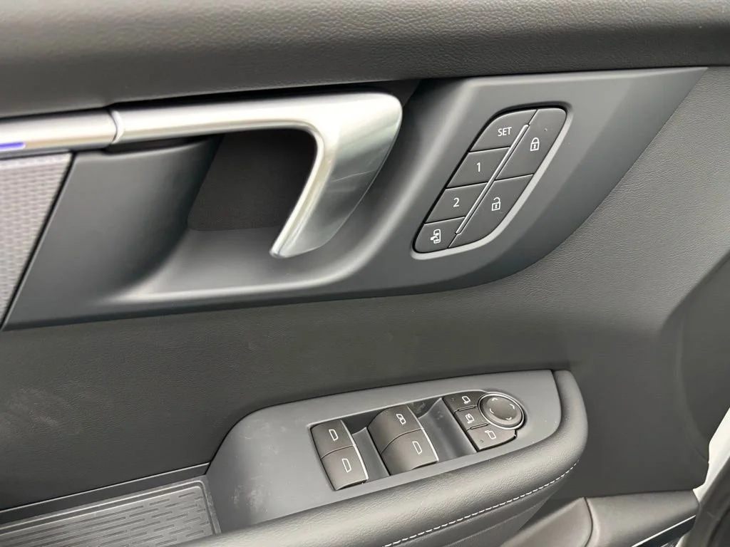 2026 Buick Enclave Sport Touring - Photo 20