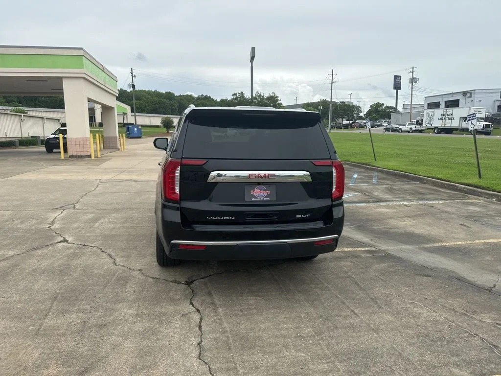 Used 2023 Onyx Black GMC SLT image 15