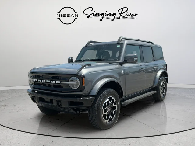 Used 2023 Gray Ford Outer Banks image 3