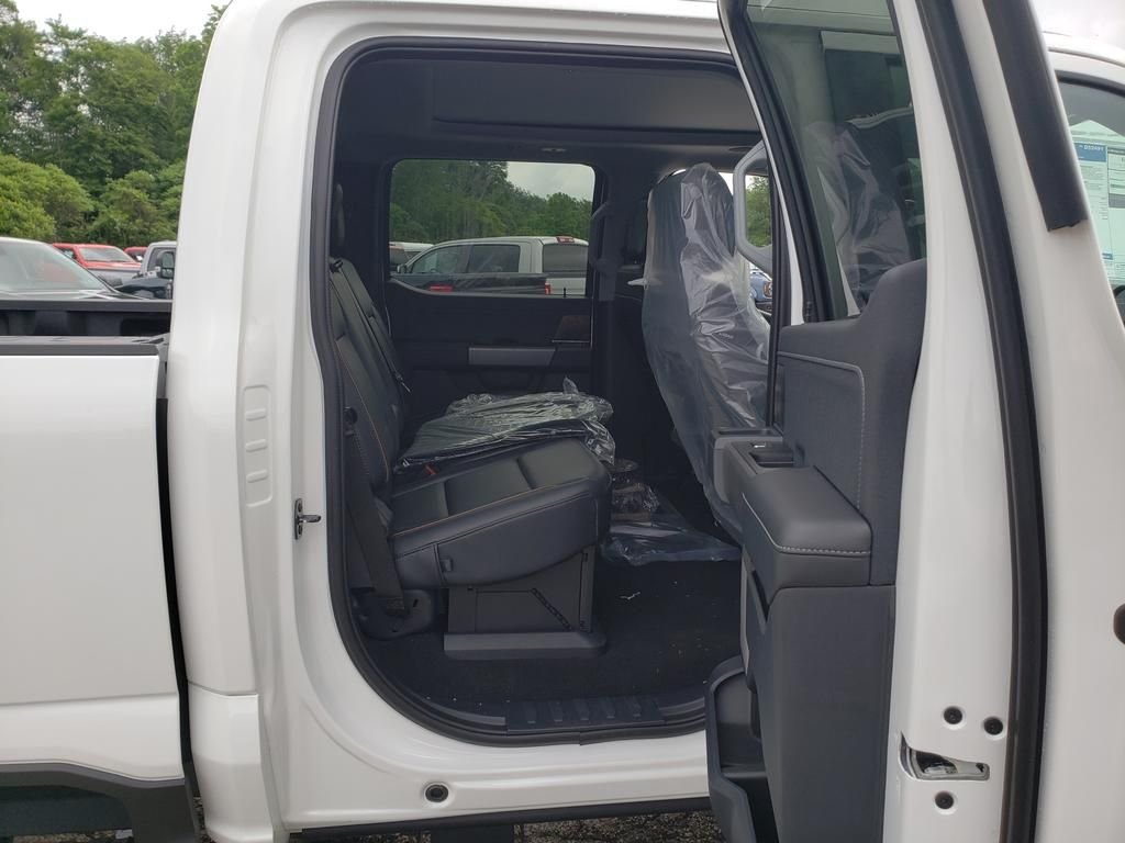 2025 Ford F-350 Super Duty Lariat - Photo 13
