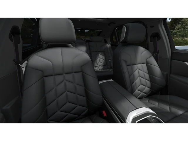 2026 BMW 7 Series 750e - Photo 11