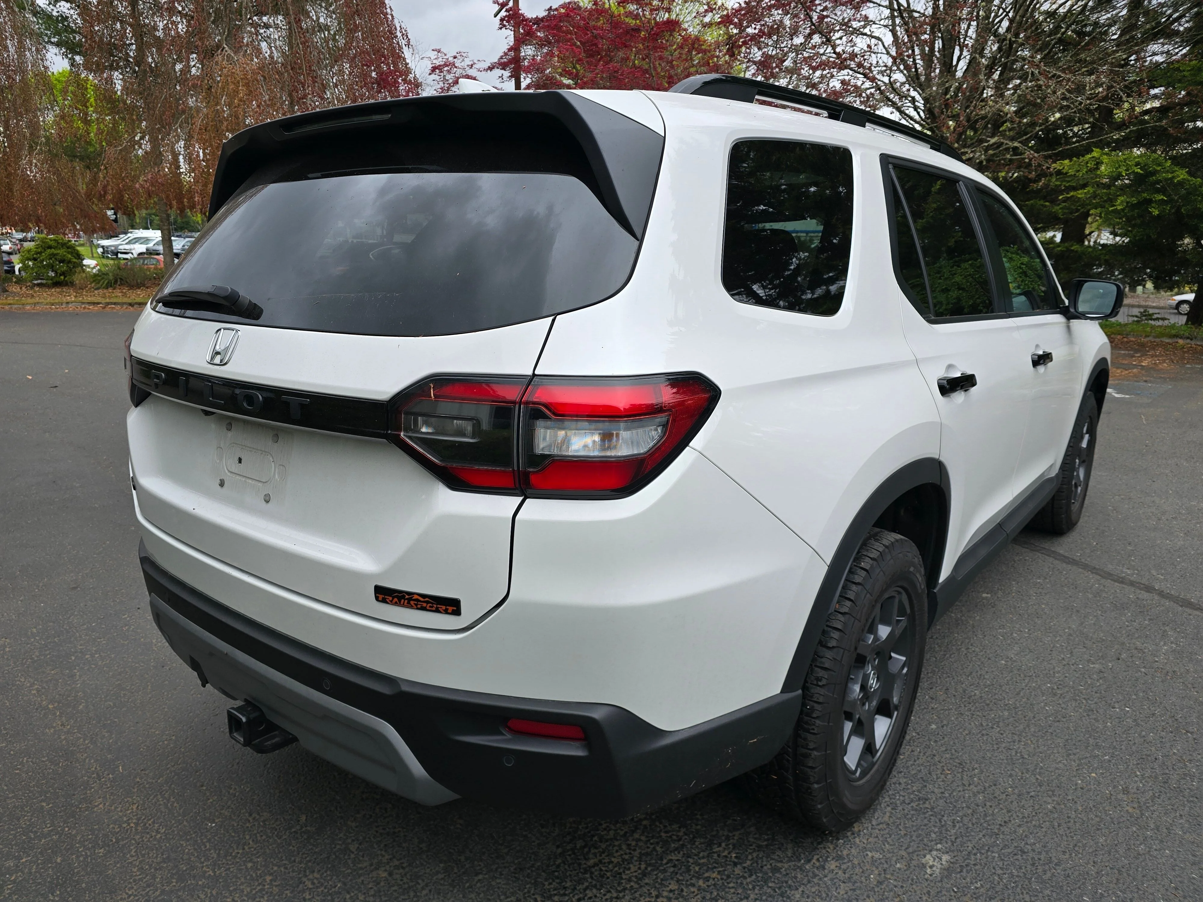 Used 2024 Platinum White Pearl Honda TrailSport image 4