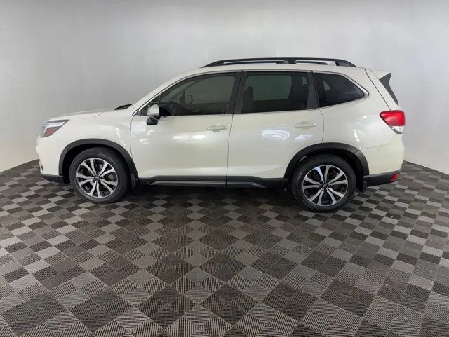 Used 2020 White Subaru Limited image 3