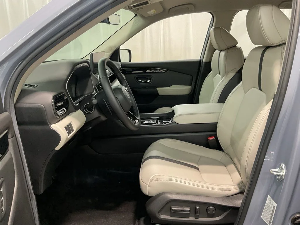 Certified Used 2026 Sonic Gray Pearl Honda RTL image 21