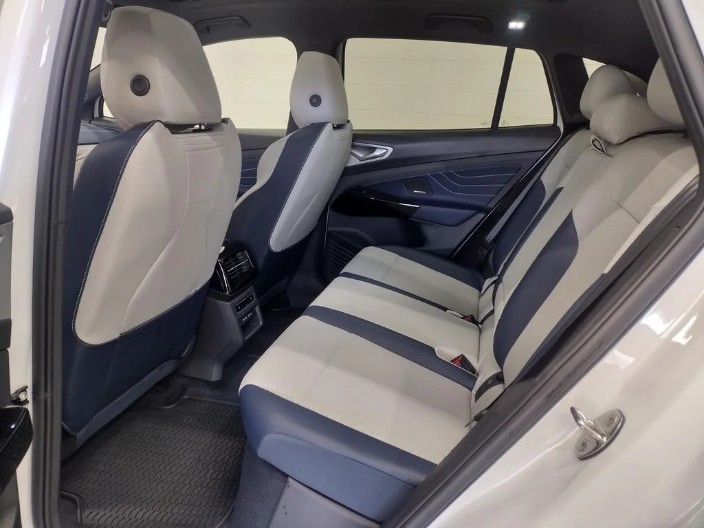 New 2026 White Volkswagen Pro S Plus image 27