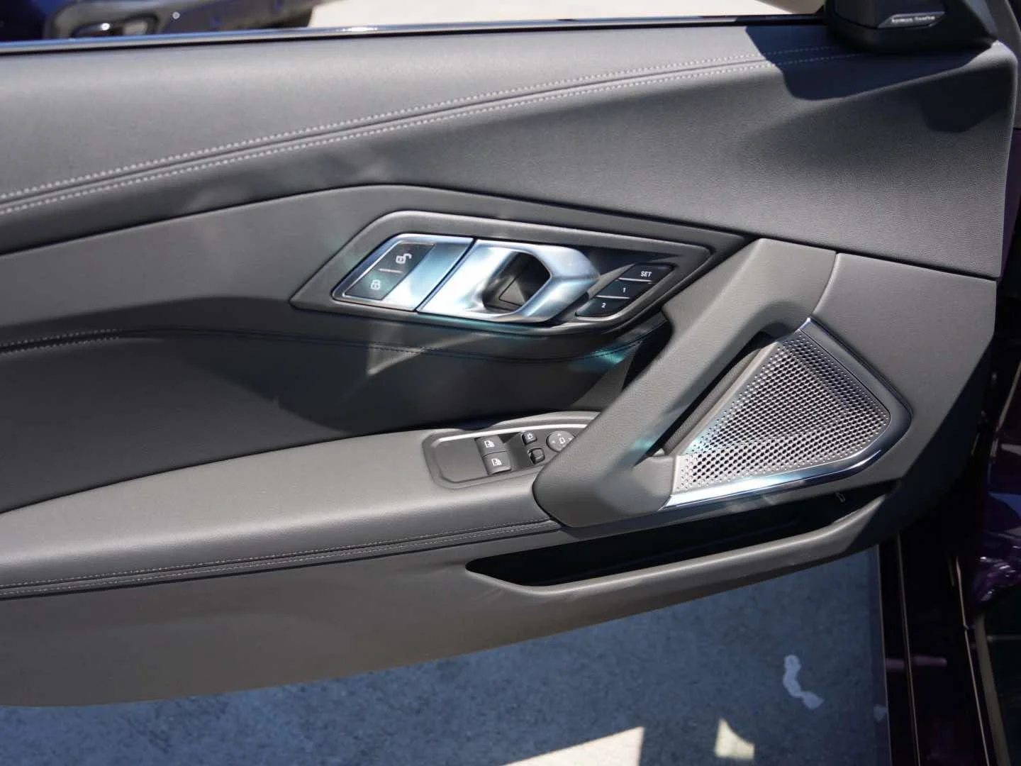 New 2026 Thundernight Metallic BMW sDrive30i image 10