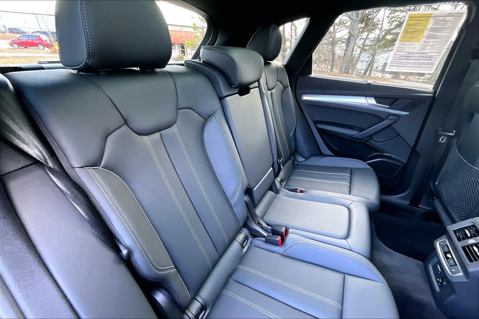 Used 2024 Daytona Gray Pearl Effect Audi S line Prestige image 36