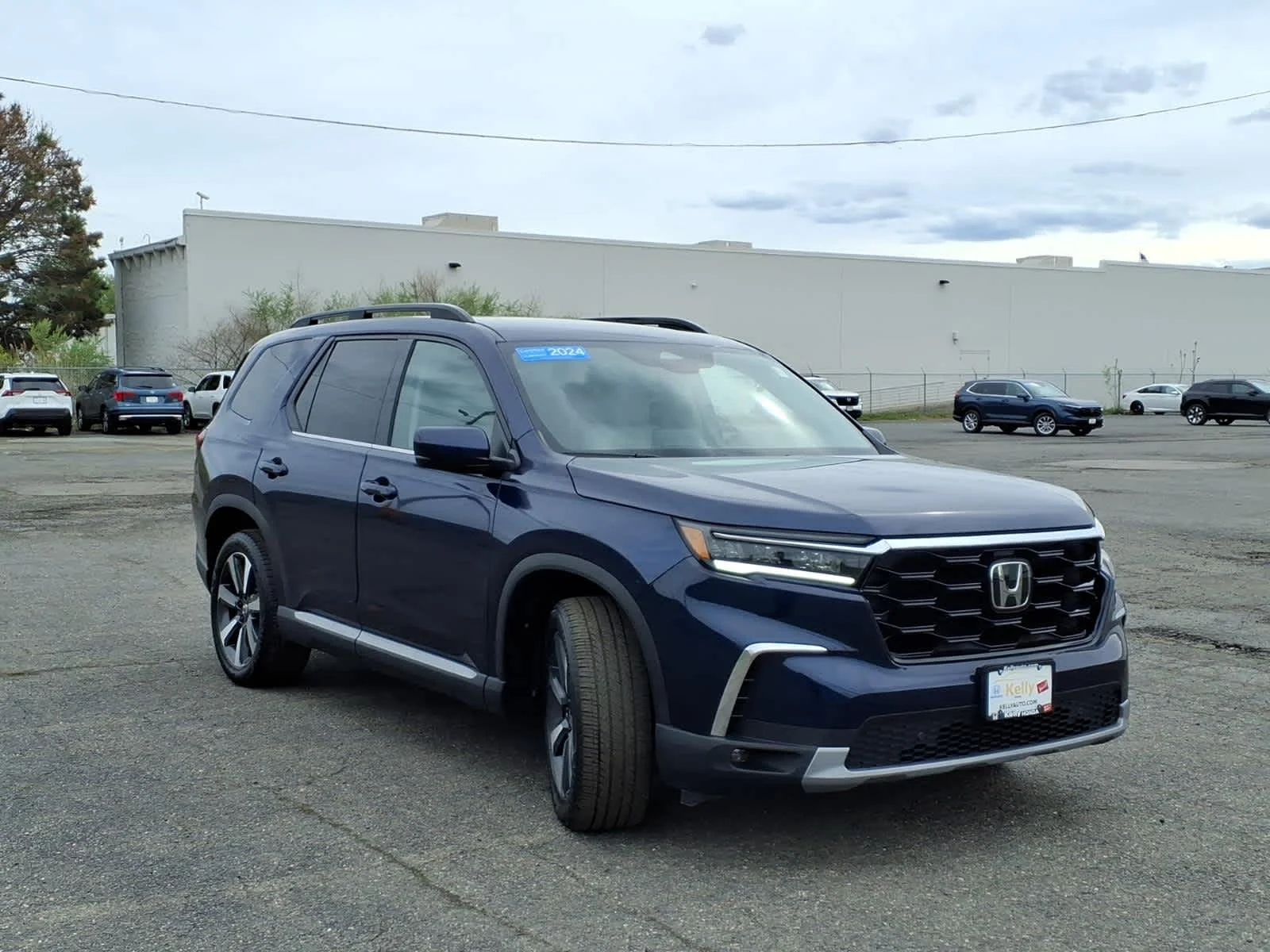 2024 Honda Pilot Touring - Photo 3
