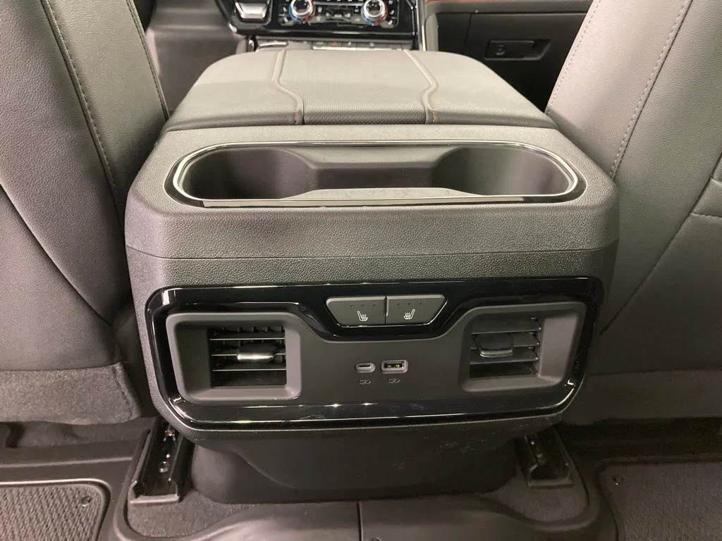 Used 2024 White GMC AT4 image 19