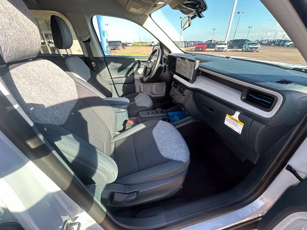 New 2026 Space White Metallic Ford XLT image 21