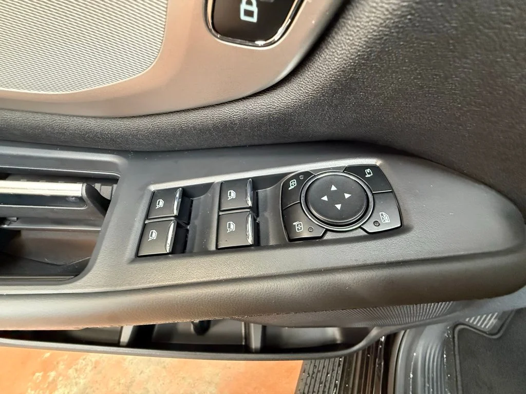 New 2026 Black Ford Active image 24