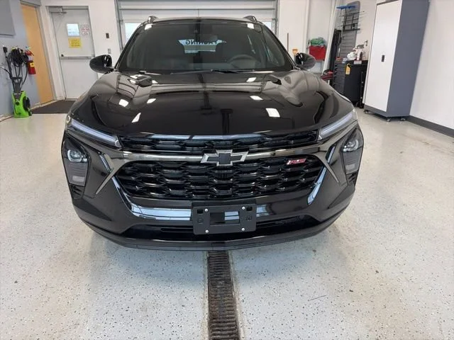 New 2026 Mosaic Black Metallic Chevrolet 2RS image 5