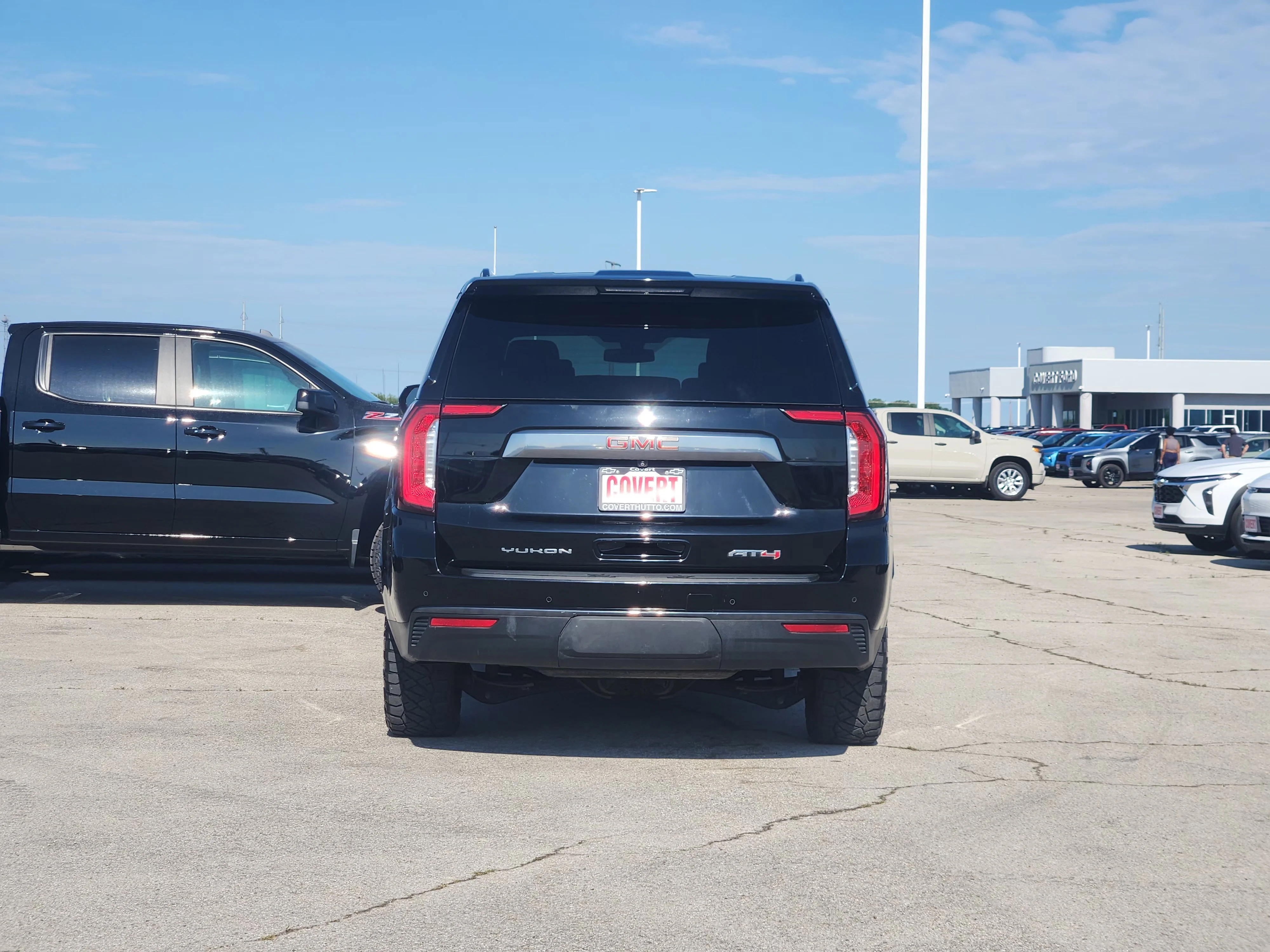 Used 2021 Onyx Black GMC AT4 image 6