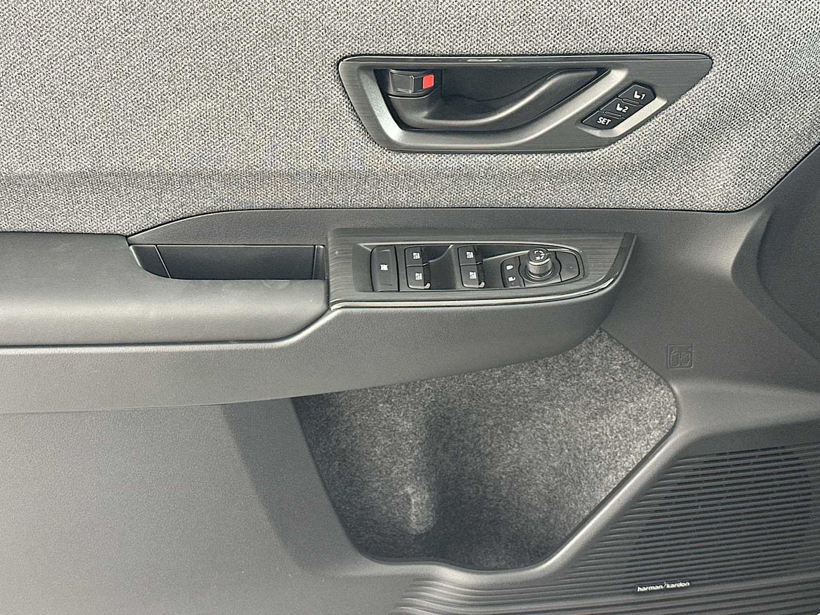 New 2026 MAGNETITE GRAY METALLIC Subaru Limited image 17