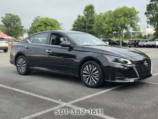 Used 2025 Black Nissan 2.5 SV image 7