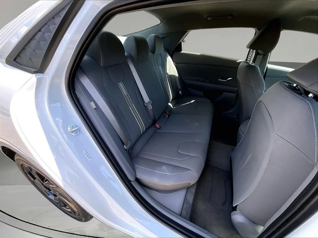New 2026 White Hyundai SEL Sport image 10