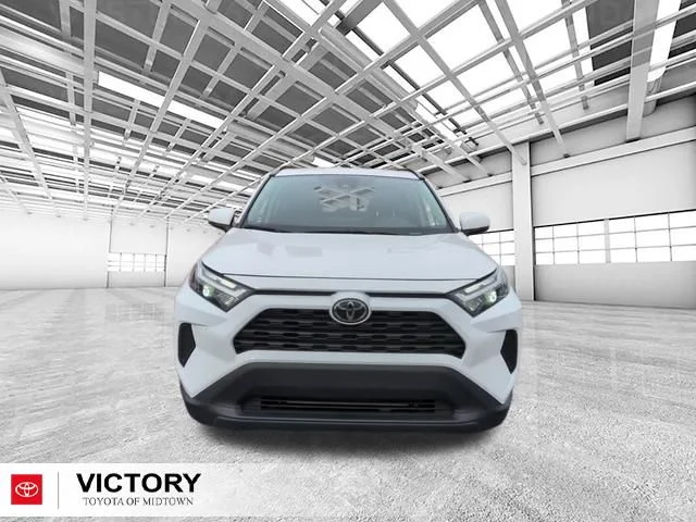 Used 2025 White Toyota XLE image 8