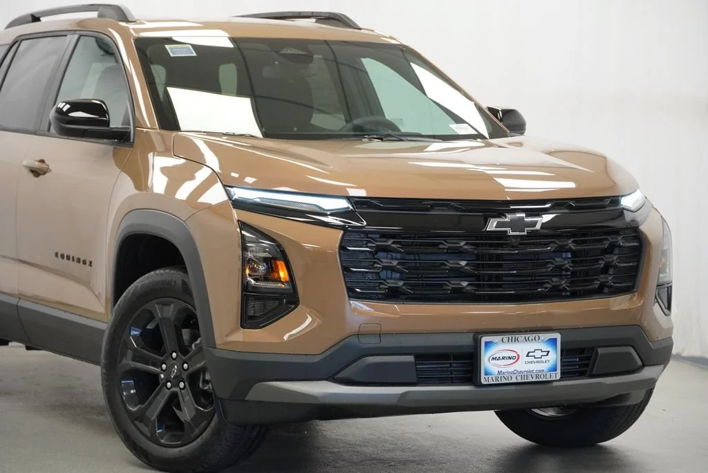 2027 Chevrolet Equinox LT - Photo 9