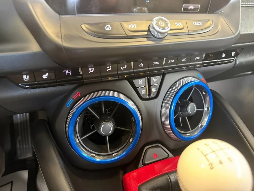 Used 2018 NIGHTFALL GRAY METALLIC Chevrolet 2SS image 23