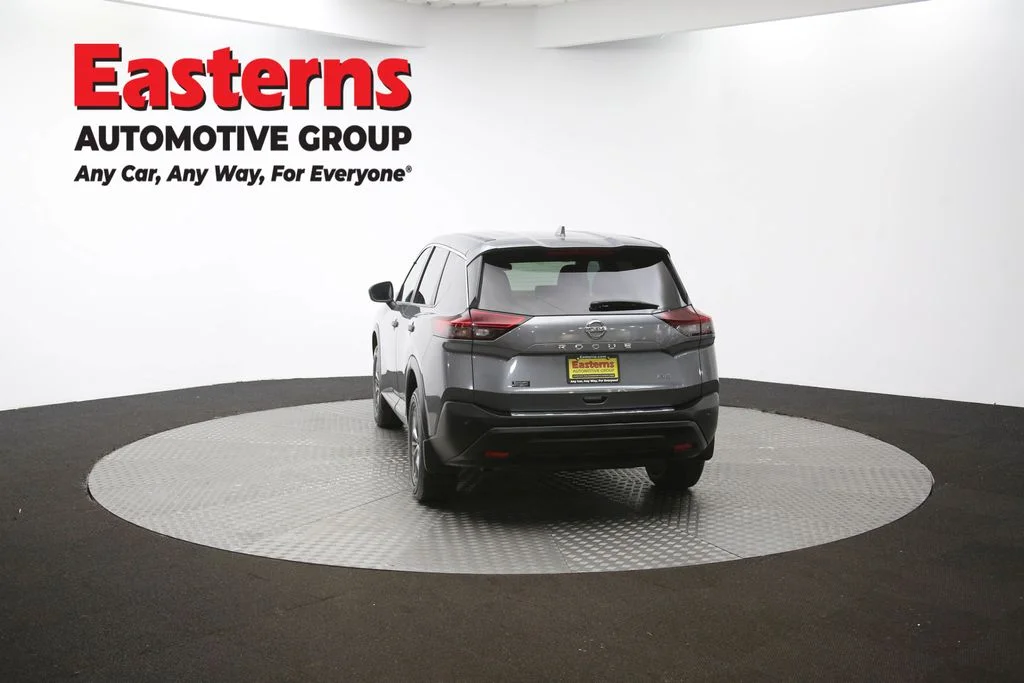Used 2021 Gray Nissan S image 37