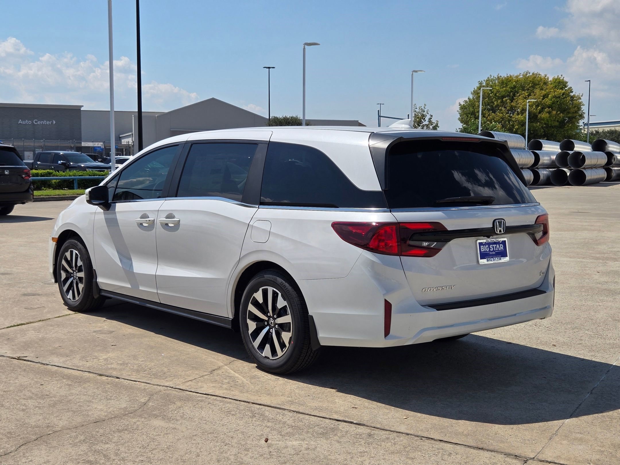 New 2026 Platinum White Pearl Honda EX-L image 6