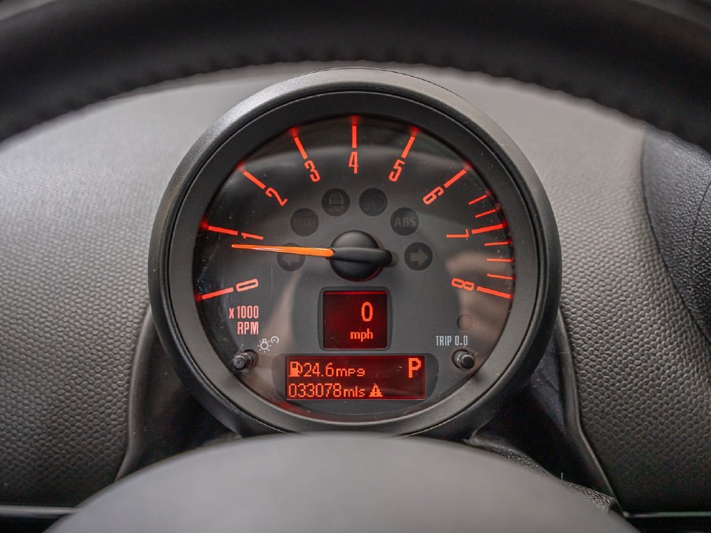 Used 2015 Blazing Red MINI  image 33