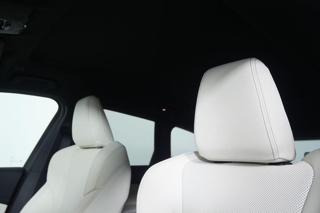 Used 2026 Night Dusk Blue Metallic BMW xDrive28i image 11