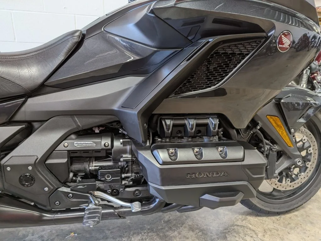 Certified Used 2021 BLACK Honda Powersports Tour Automatic DCT image 5